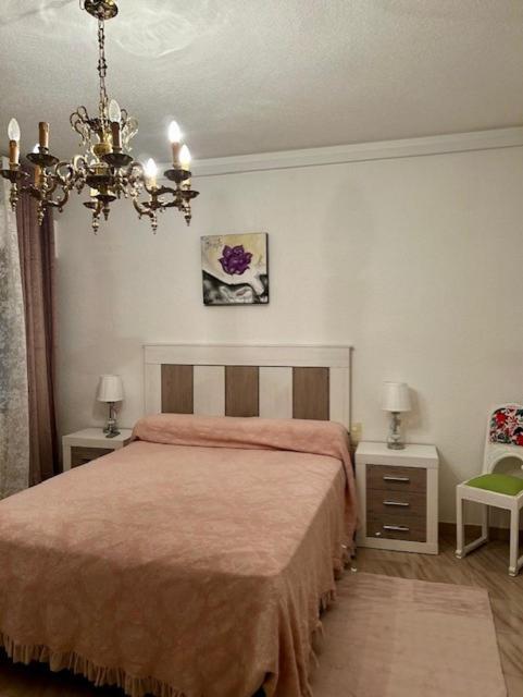 Valdepeñas Apartamento Plaza Espana מראה חיצוני תמונה