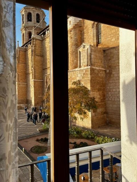Valdepeñas Apartamento Plaza Espana מראה חיצוני תמונה